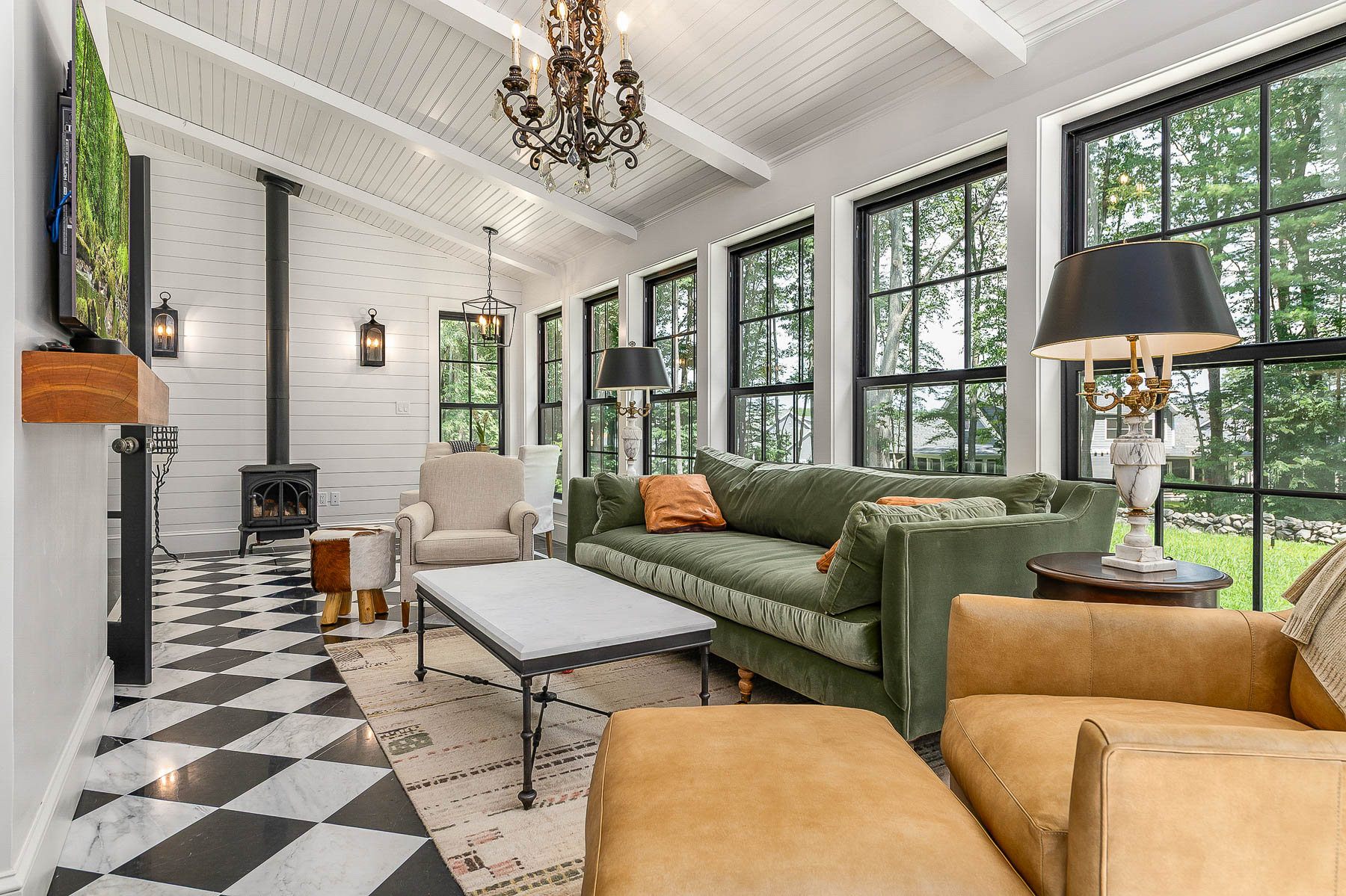 house-with-flowers Scaled home building services